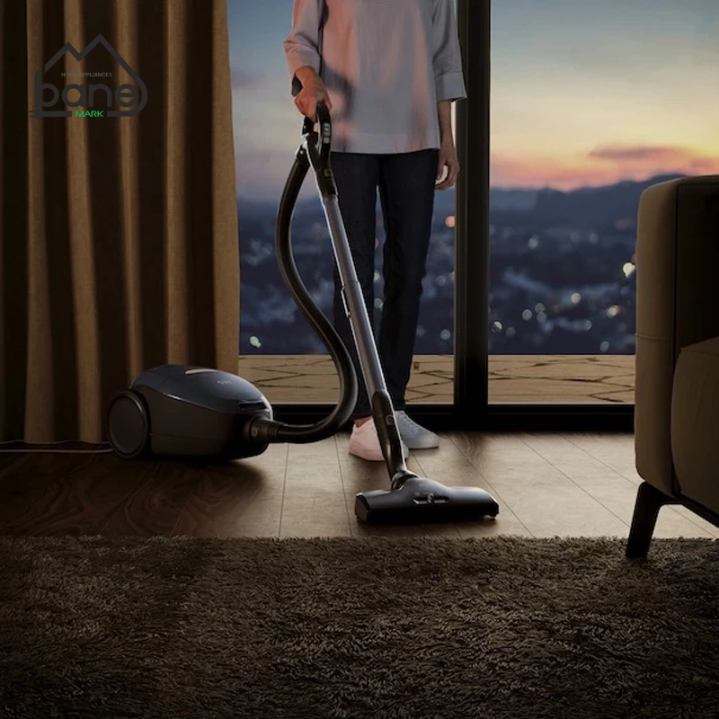 جاروبرقی 1800 وات آ ا گ مدل VX82-1-5DB - Image 9